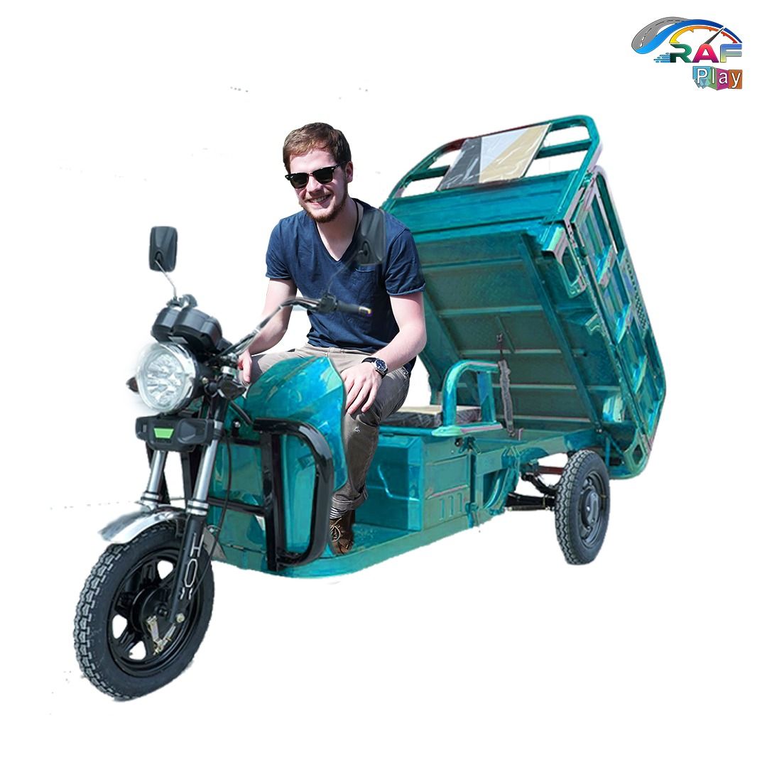 Megawheels Cargo Tuk Tuk Electric 3 wheels Scooter Trolley with men