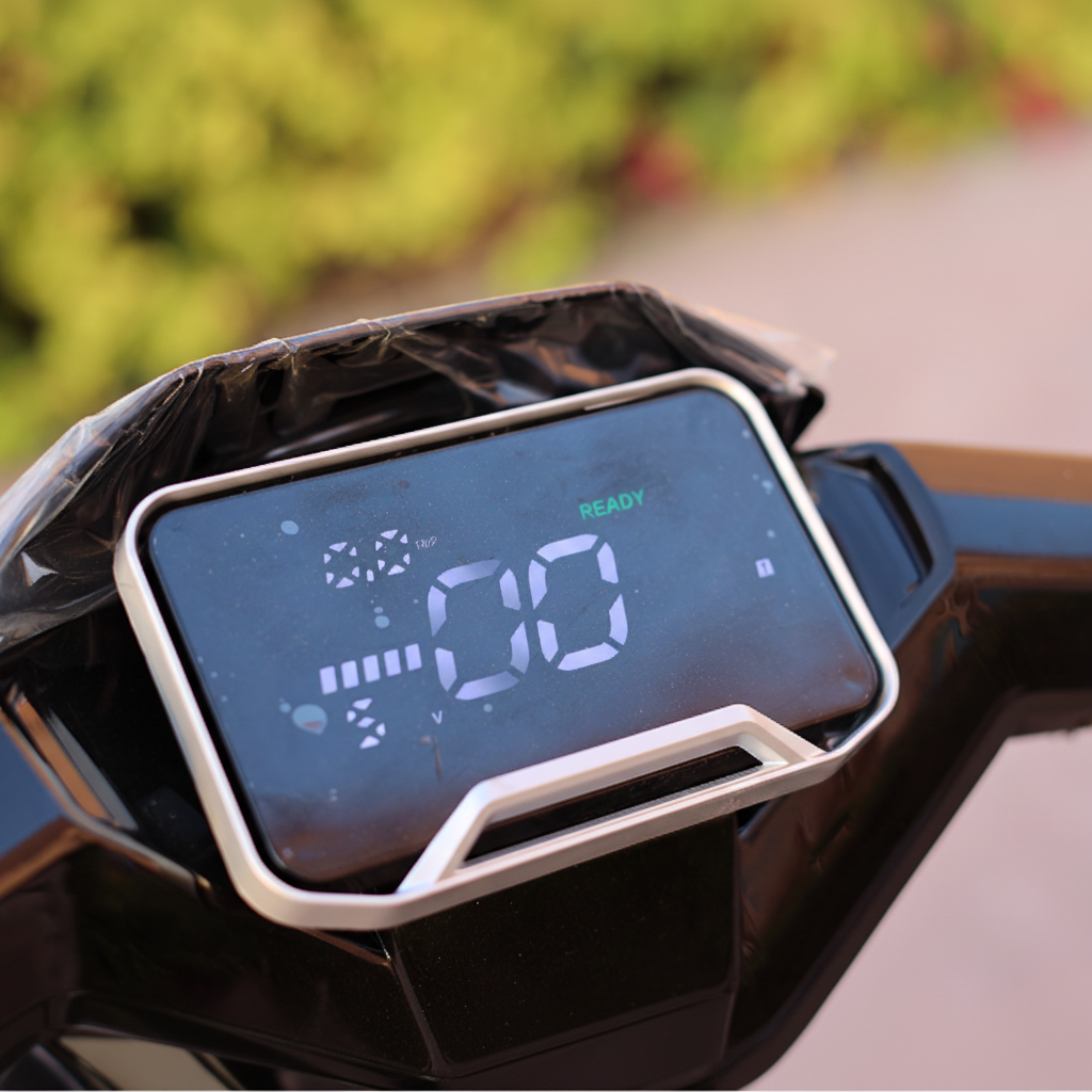 Megawheels Zone Rider Electric Scooter 48V Moped With Digital Display