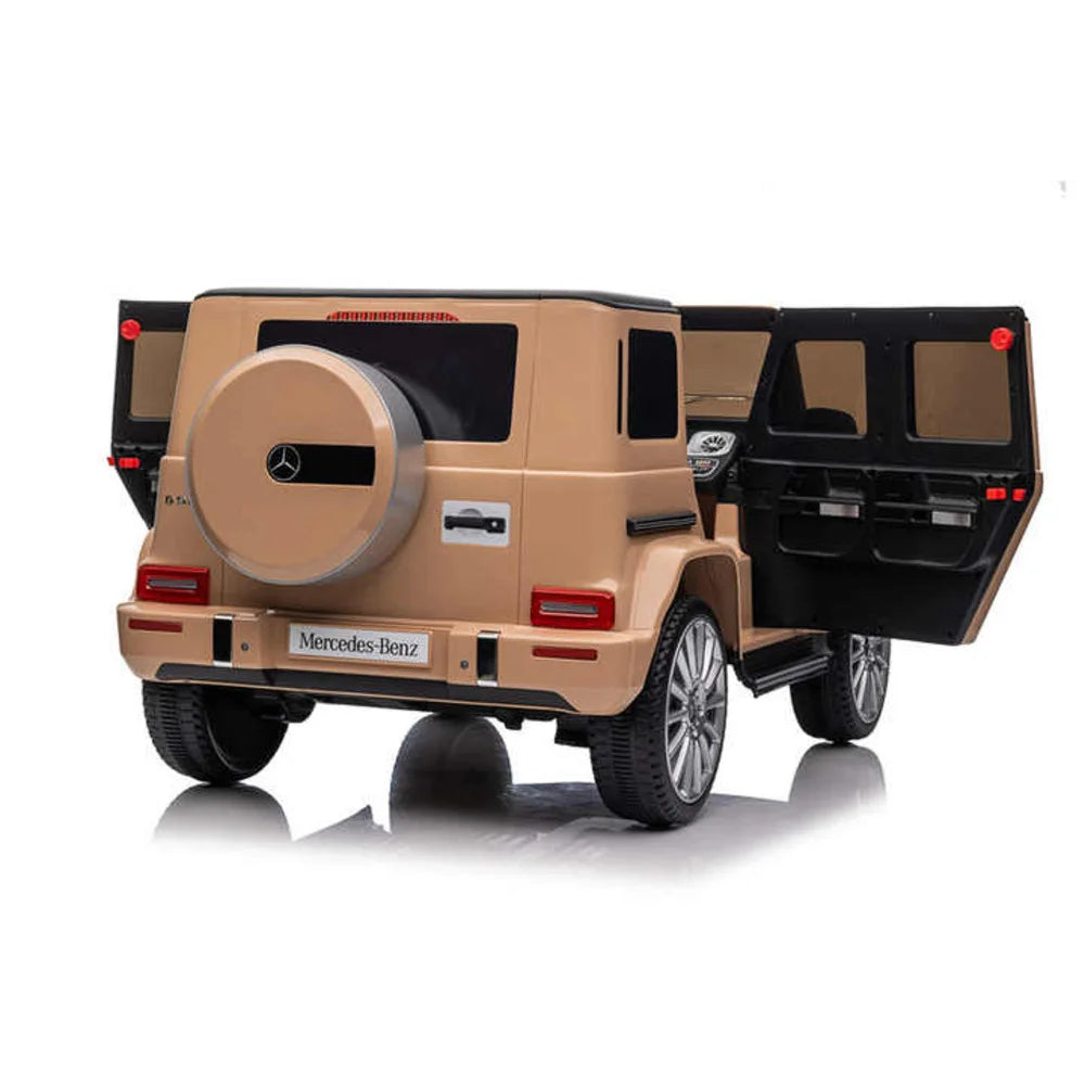 Model of a Mercedes-Benz vehicle with open doors