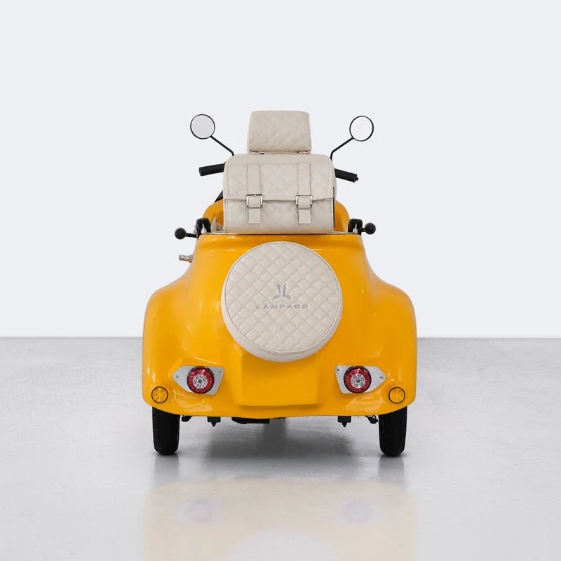 LÁMPAGO Electric Scooter Back View