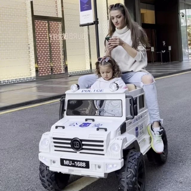 Kids Electric Ride-on SUV Class Mercedes style Jeep White