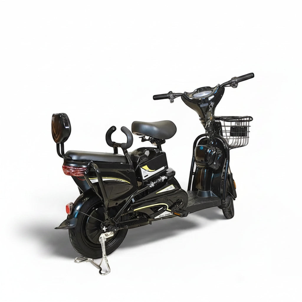 Black Electric Scooter with carbon alloy frame