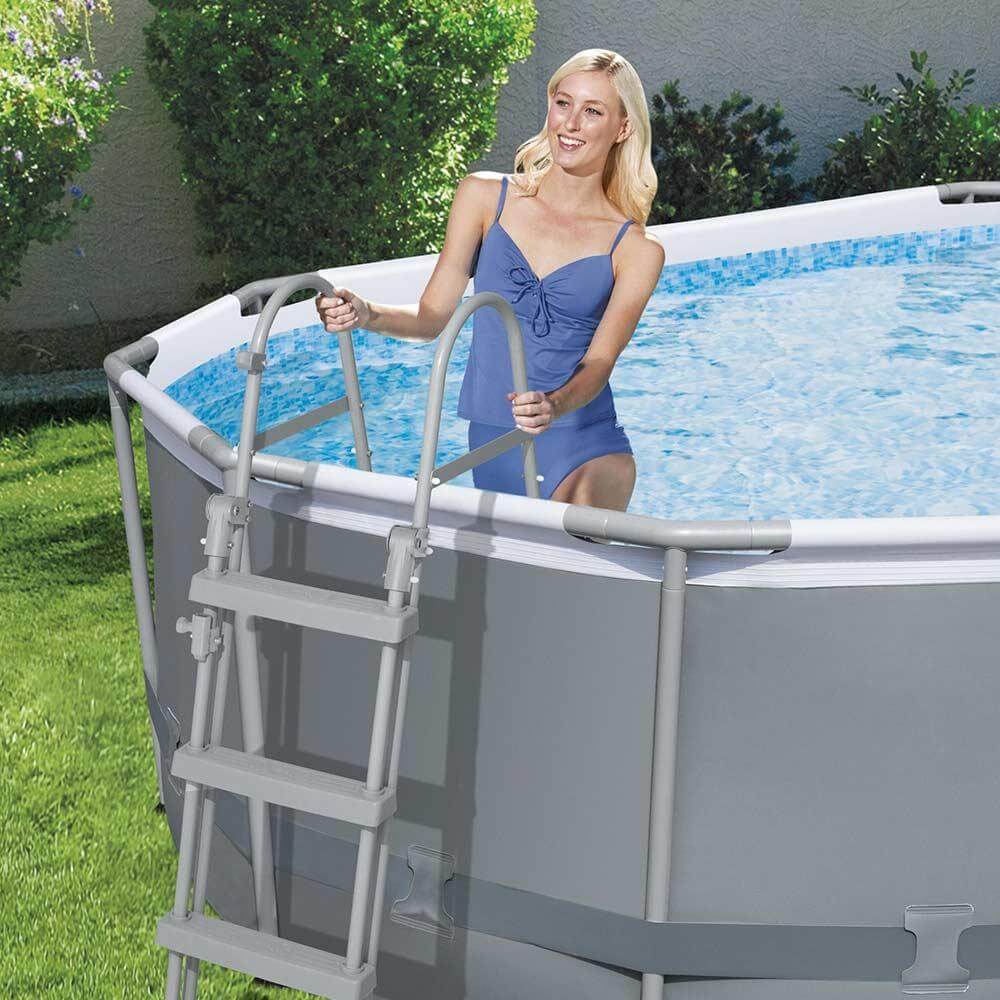 Oval above ground pool With Ladder